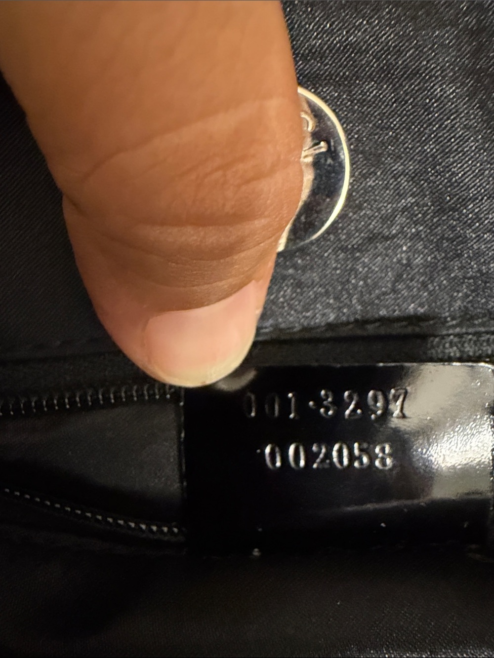Gucci Classic Black Hobo Shoulder Bag - Picture 10 of 10